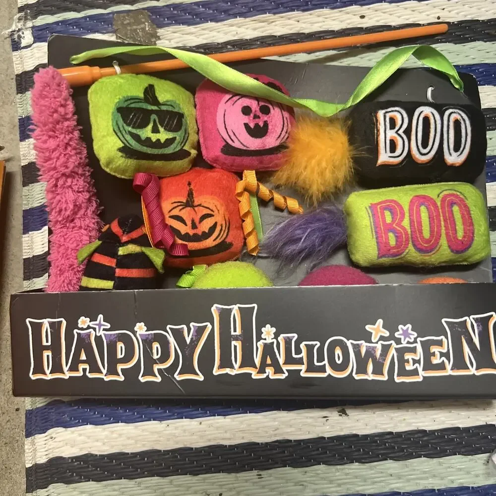 Hyde and Eek - Halloween Cauldron Bundle Plush Cat Toy Set - 10pc - NEW